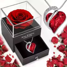 The perfect gift to turn a moment into a lasting memory. ❤️🌹