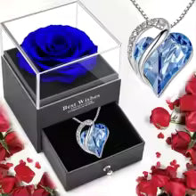 The perfect gift to turn a moment into a lasting memory. ❤️🌹